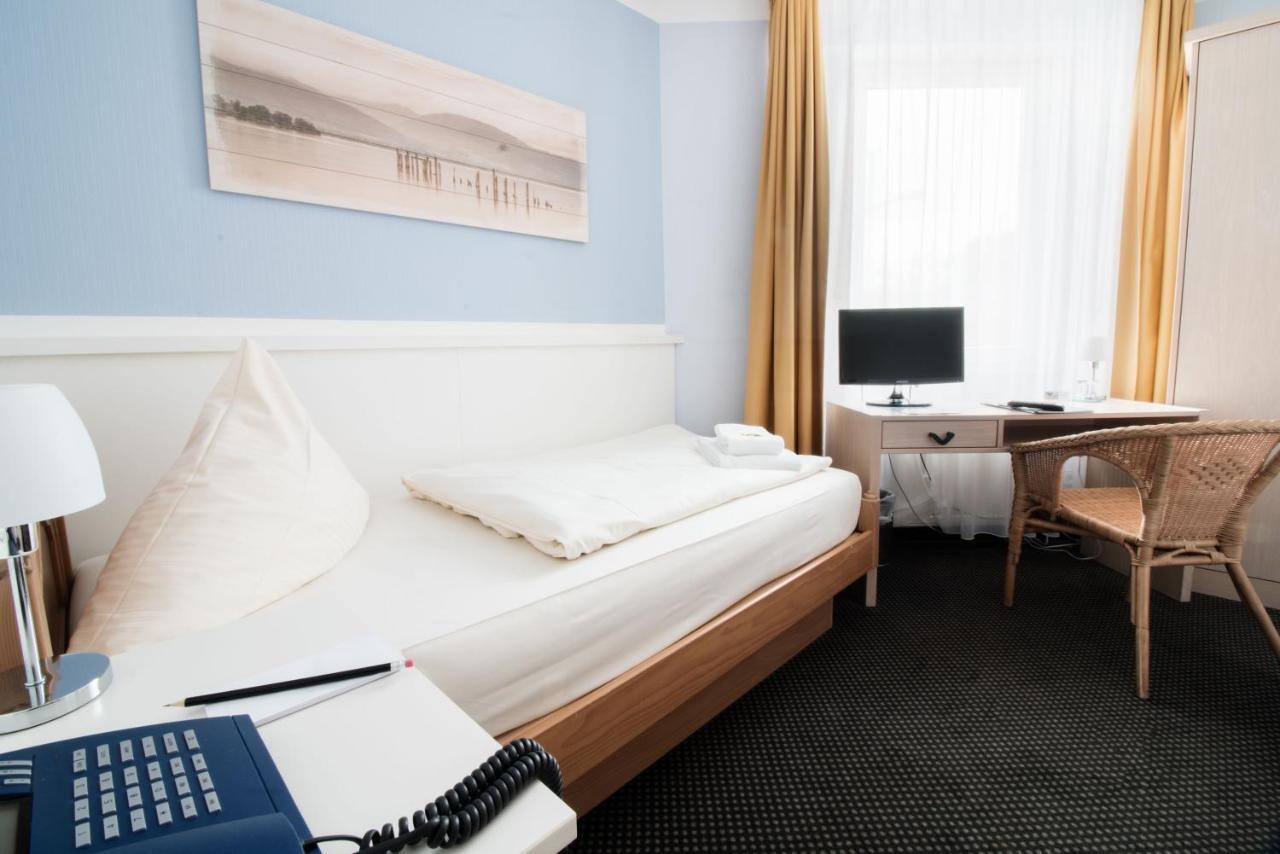 Hotel Zum Eisenhammer Oberhausen  Extérieur photo