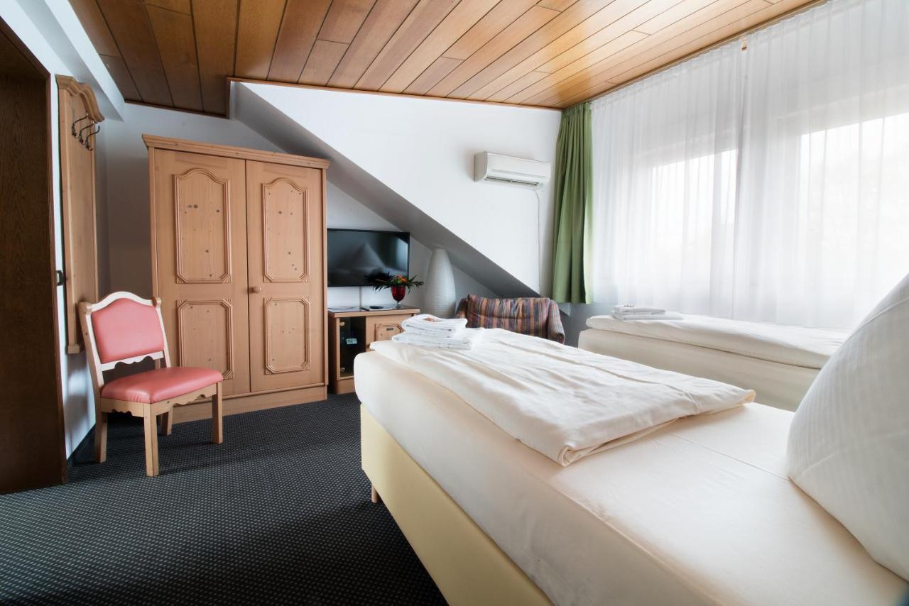 Hotel Zum Eisenhammer Oberhausen  Extérieur photo