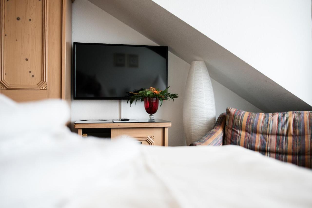 Hotel Zum Eisenhammer Oberhausen  Extérieur photo