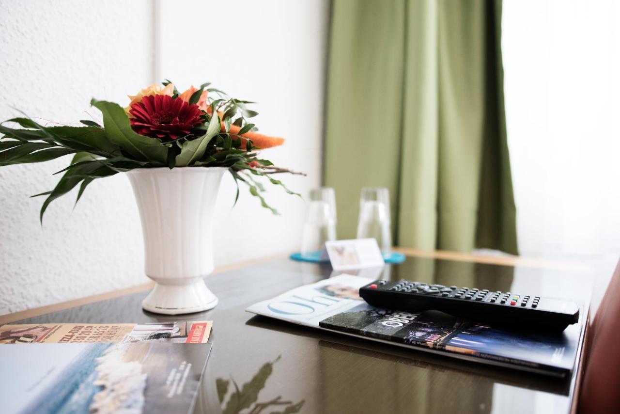 Hotel Zum Eisenhammer Oberhausen  Extérieur photo