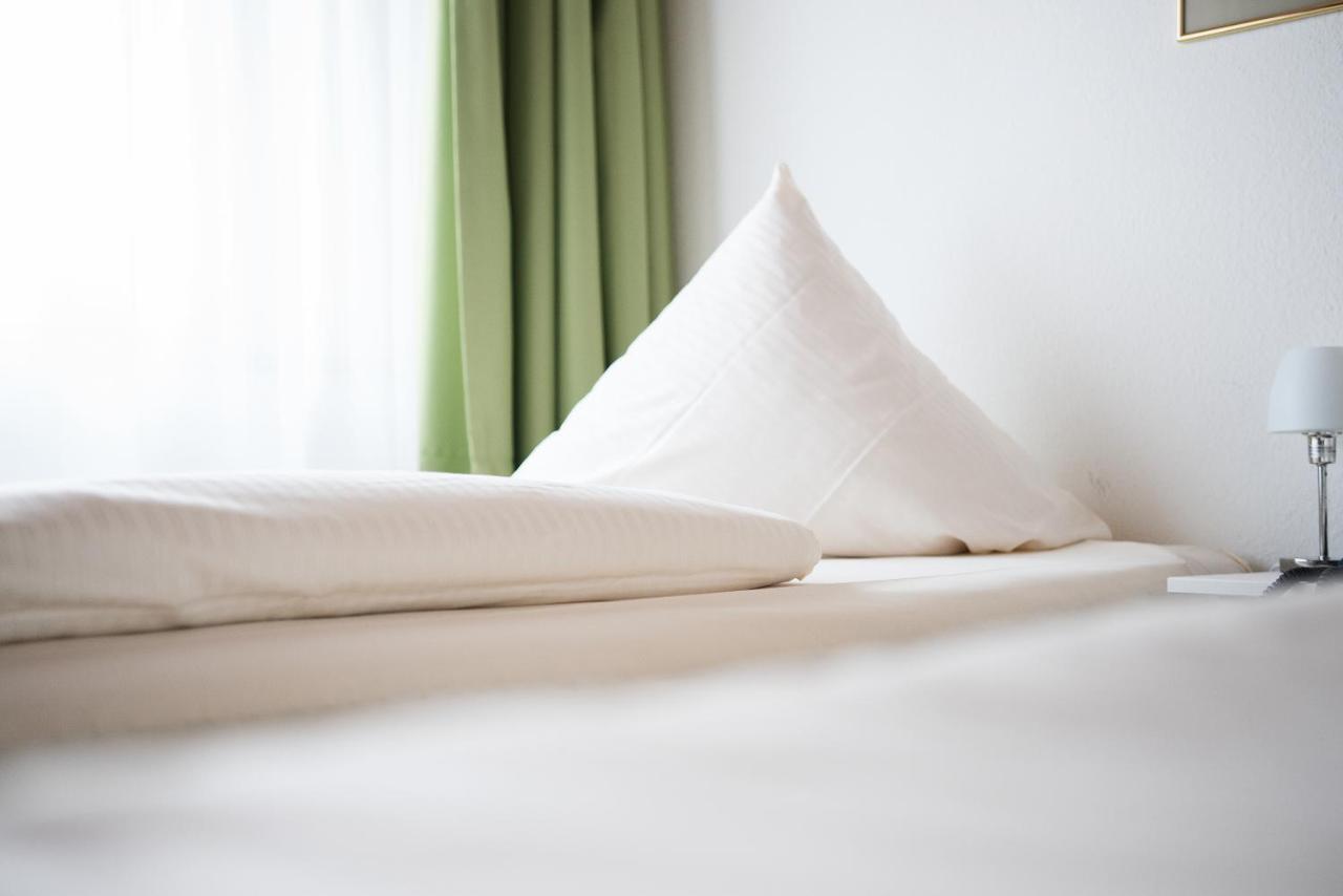 Hotel Zum Eisenhammer Oberhausen  Extérieur photo